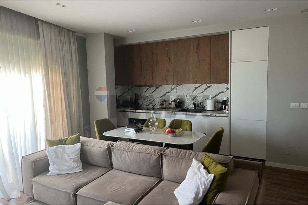 Apartament - Për Shitje - Rruga Siri Kodra, Tiranë