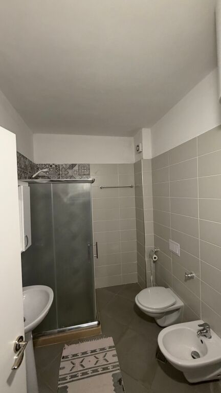 🌊 APPARTAMENTO 1+1 IN AFFITTO | LUNGOMARE, VLORË 🐾