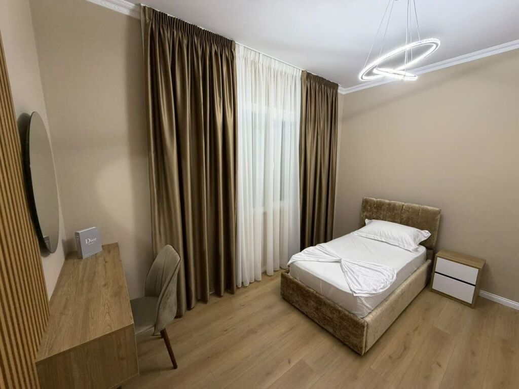 📣 QERA SUPER Apartament 2+1 Me 2 Tualete Dhe Parking 📍 Kopeshti Botanik, Prane Xhamise ✨  🏢 Ndertim i Ri