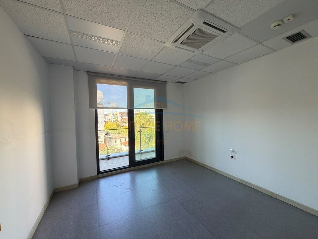 BUSINESS SPACE FOR RENT – CENTER, TIRANA