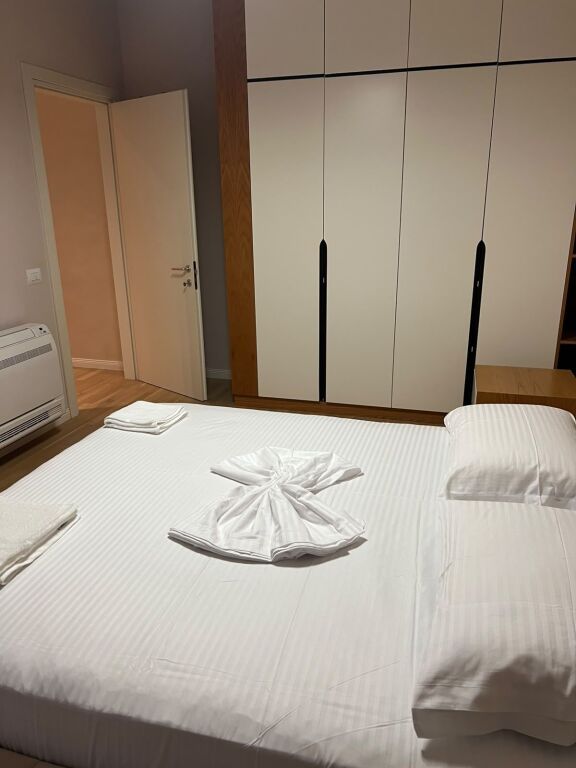 Jepet apartament 1+1 me qera ne Rrugen Panorama prane Residences Quartum, Tirane. ID 5827