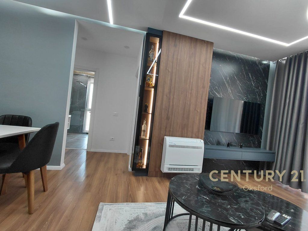 Jepet me qira apartament 2+1+2 te Ish-Fusha e Aviacionit, Tiranë.