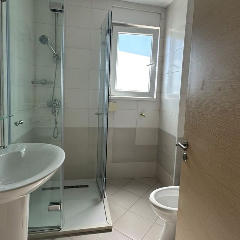 🏡 JEPET ME QIRA APARTAMENT 1+1 – KOMPLEKSI KONTAKT