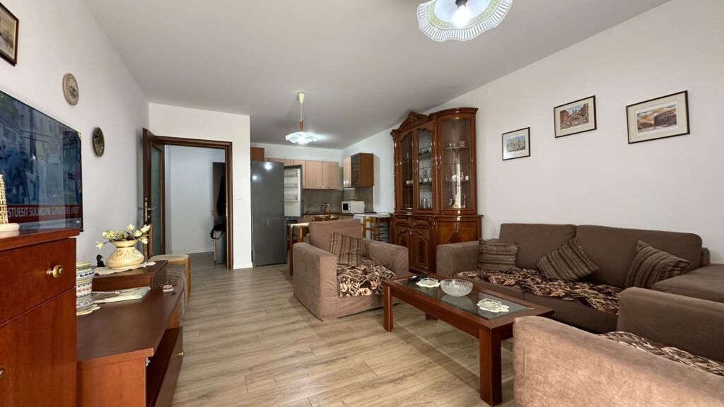 2+1 apartment for rent in the Komuna e Parisit area near Kika 2, Tirana. ID 5838