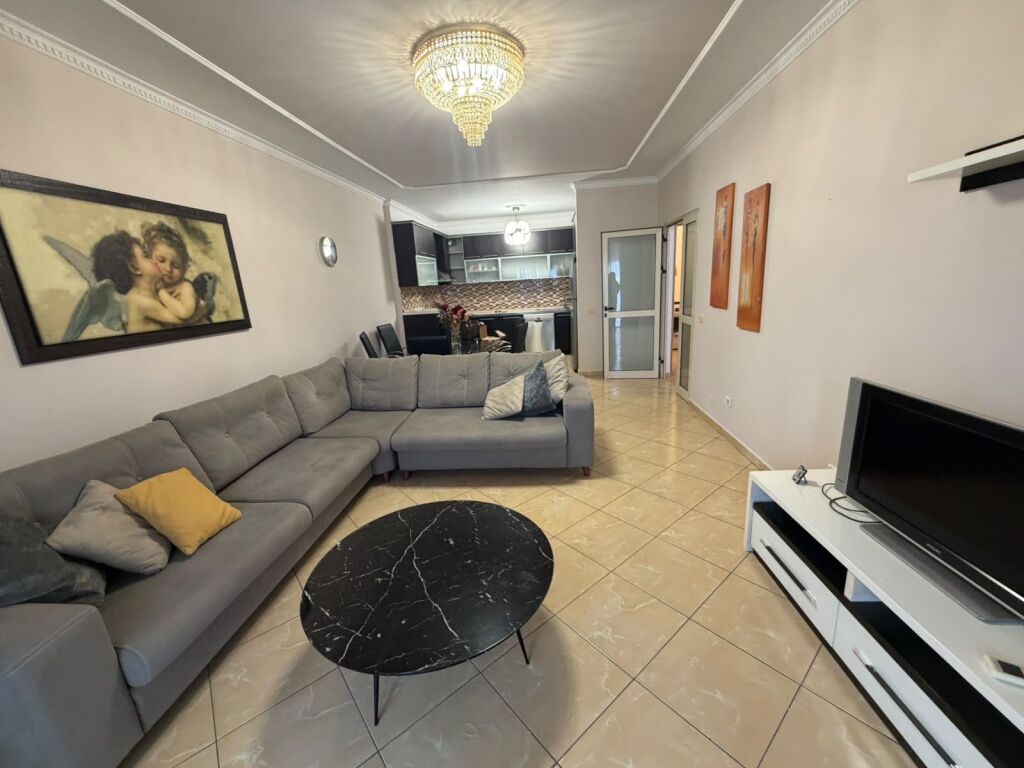 Apartment for rent 2+1+2 in Komuna e Parisit