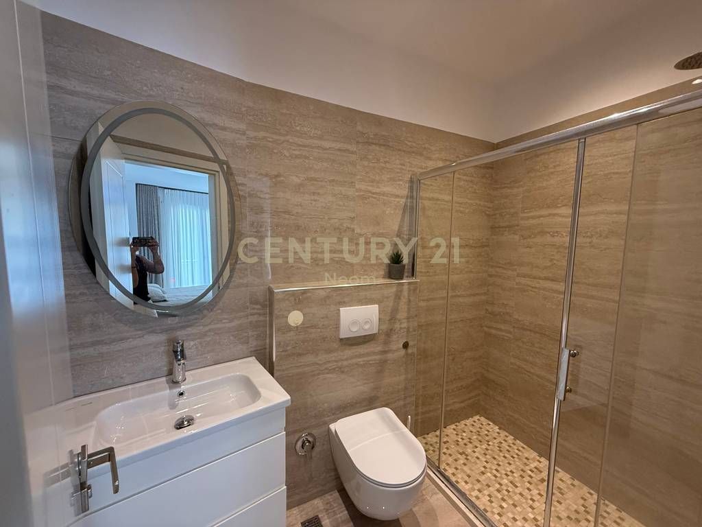 Jepet me qira apartament modern 2+1+2 Liqeni i Thatë