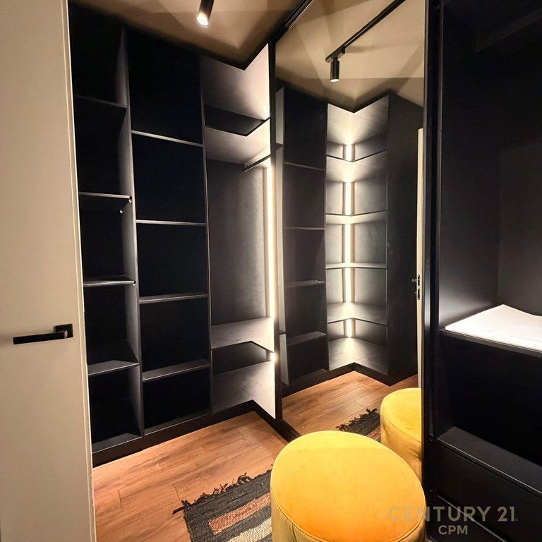 WE ARE SELLING A SUPER APARTMENT IN LONG HILL !!!