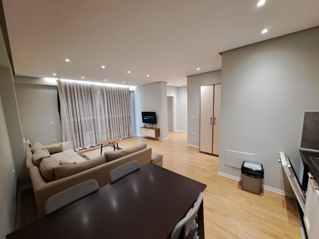 Splendido appartamento 2+1+2WC in affitto a Selvia, vicino a Villa Gold a Tirana, ID 5839