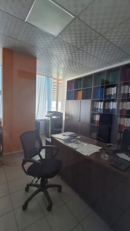🏭 LABORATORIO DI SARTORIA ATTREZZATO IN AFFITTO – PRONTO PER LAVORARE!