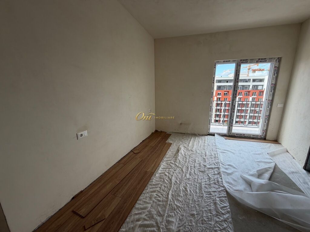 PASKUQAN SHITET APARTAMENT 3+1+2
