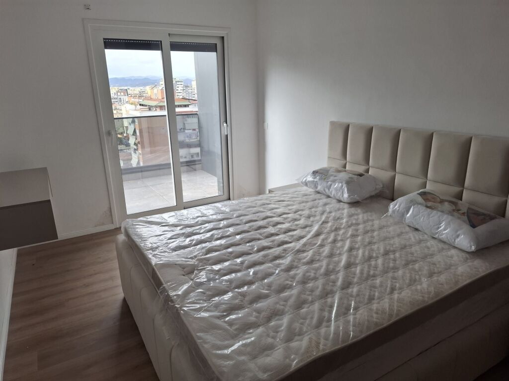 Rent | Apartament 2 + 1 | Pazari i Ri | 1000 €/month