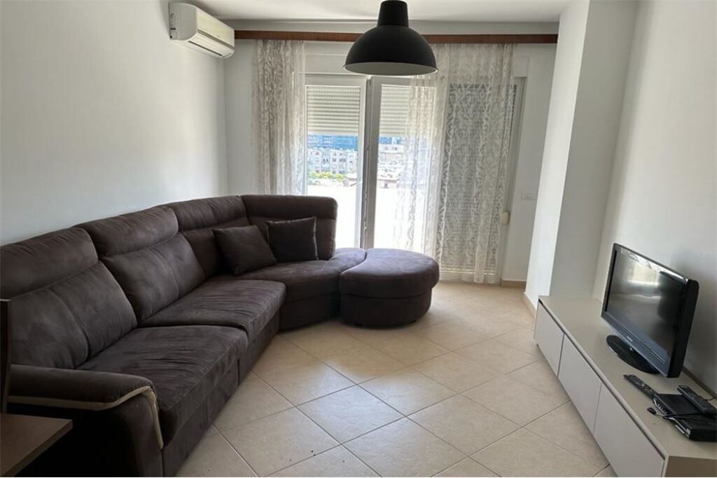 1+1 apartment at the complex contact