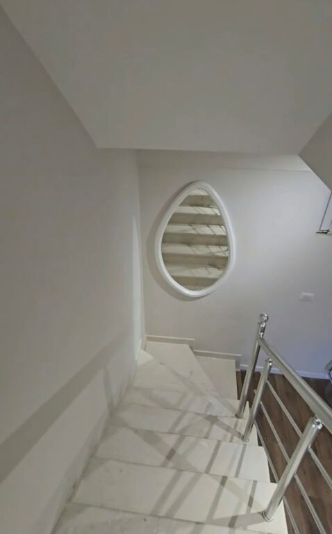 Appartamento duplex 2+1+2 in vendita a Kodra e Diellit 2 .