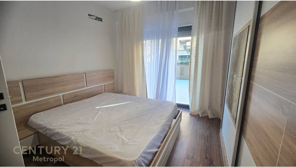 Japim me qira apartament 2+1+2+ parkim te Rezidenca Kodra e Diellit 2!