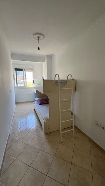 APARTAMENT 2+1 ME QIRA – LUNGOMARE, VLORË