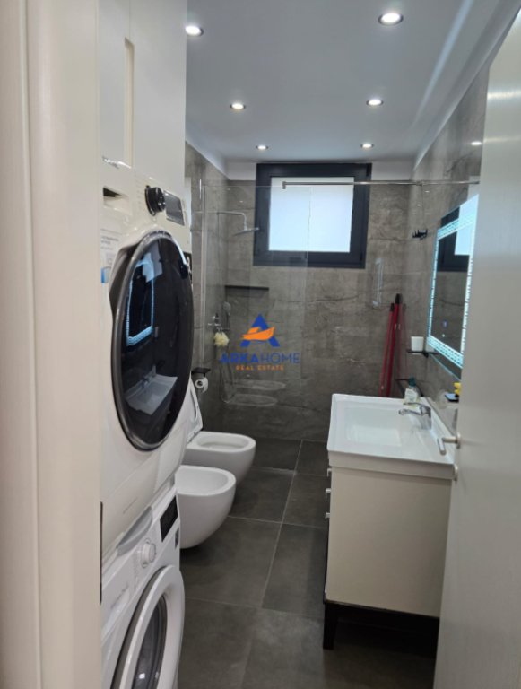 JEPET APARTAMENT ME QIRA 2+1 "REZIDENCA SOFIA, LUNDER" 170000 LEKE