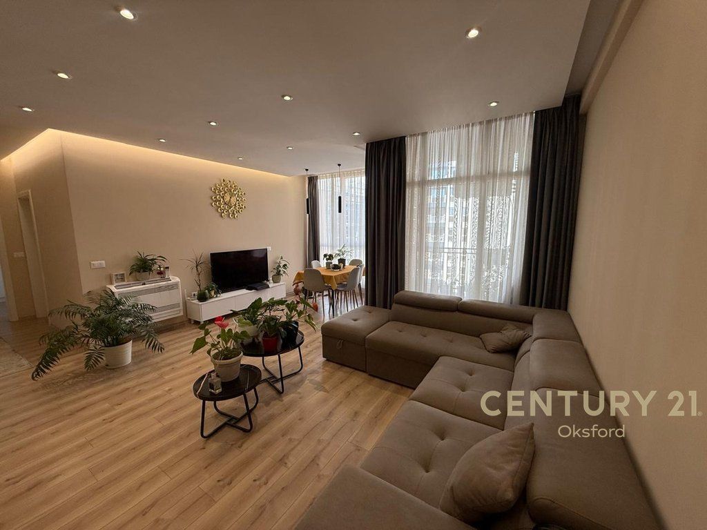 APPARTAMENTO IN VENDITA 2+1+2 A USLUGA, NEW BOULEVARD, TIRANA!