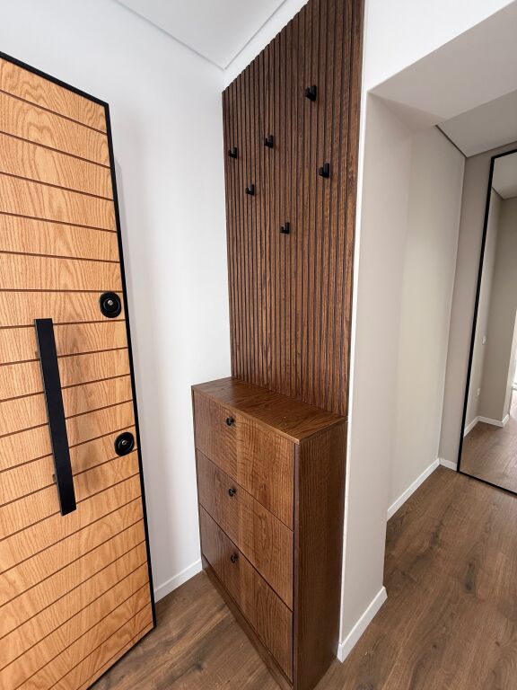 JEPET ME QIRA APARTAMENT 1+1 – SHESHI WILSON