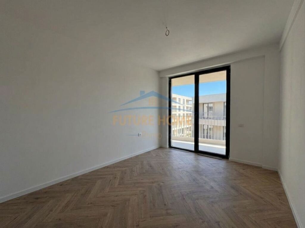 Shitet, Apartament 3+1+2 , Rruga "Mine Peza" , Tiranë!