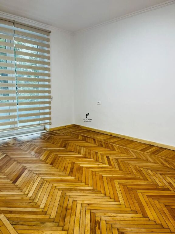 OFFICE FOR RENT 68 M2 MYSLYM SHYRI 100,000 LEKE FH-99311