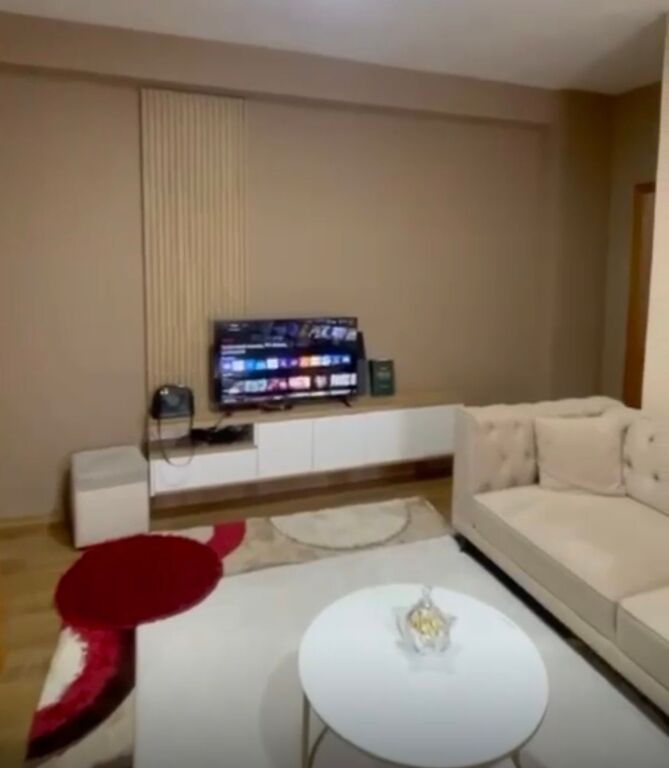 Apartament 2+1 per shitje ne Porcelan!