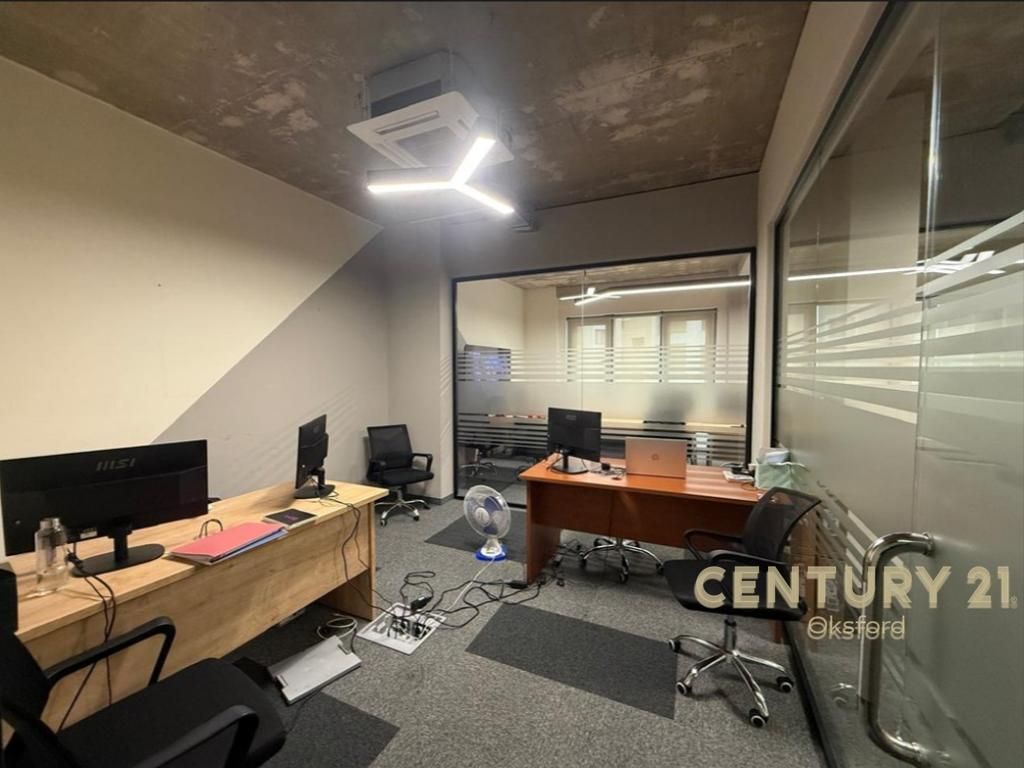 Office space for rent, Rruga e Kosovareve.