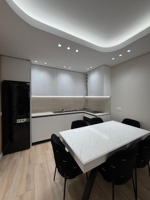ASTIR-BAR ARTISTI, SHESIM APARTAMENT 2+1+2. 18,000,000 Lekë.