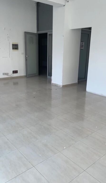 Affitto | Ambjent Biznesi | Perballe Shkolles “Ismail Qemali”| 500 €/mese