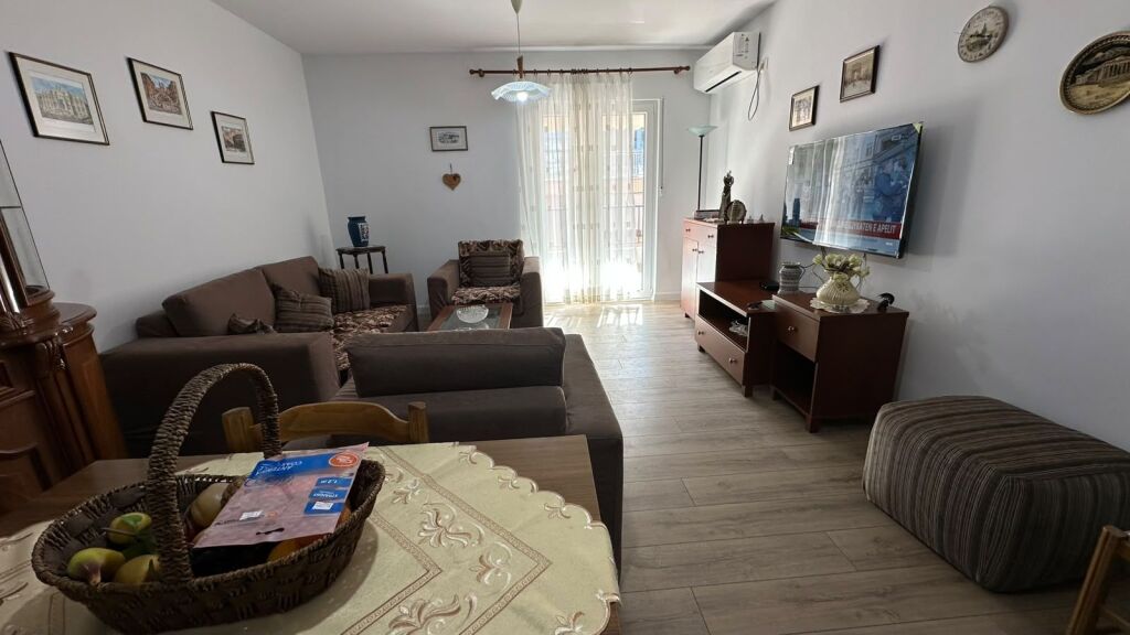 2+1 apartment for rent in the Komuna e Parisit area near Kika 2, Tirana. ID 5838