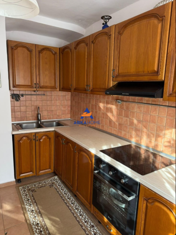 APPARTAMENTO 2+1 CON BALCONE IN AFFITTO “21 DHJETORI” 50.000 LEKE