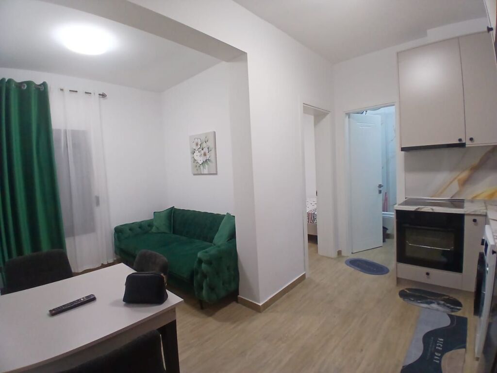 Apartament 1+1 per qera 5 Maji !