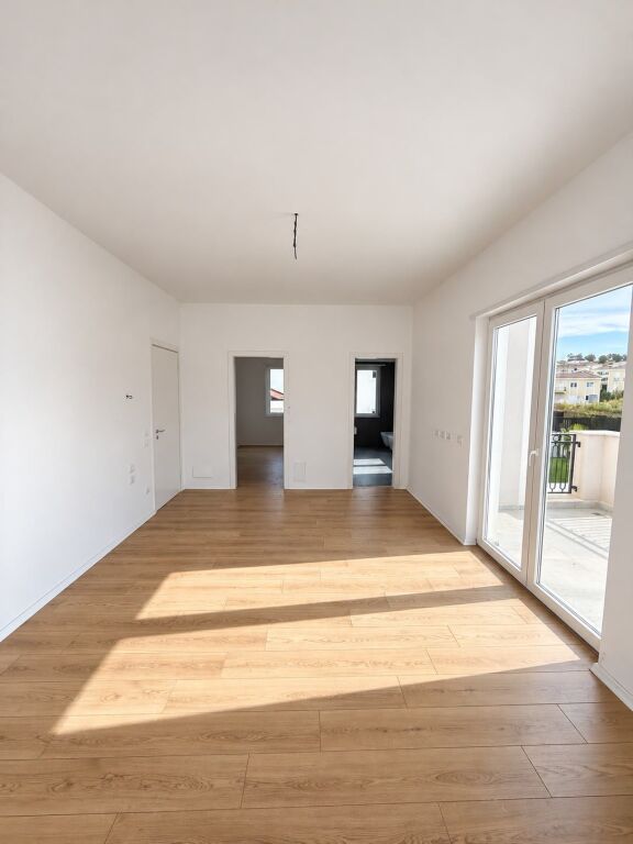 🏡 SHITET VILË LUKSOZE 3-KATËSHE | COLLINA VERDE RESIDENCE – TEG