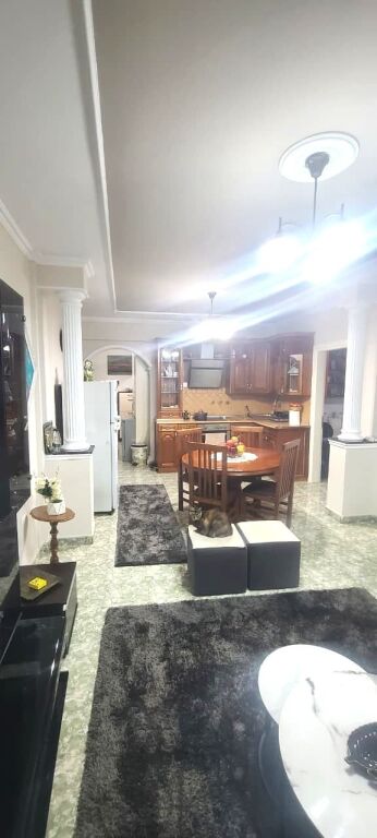 Shitet Apartament 2+1 tek Rruga Dritan Hoxha, Prane Bllokut Gintash ne Tirane