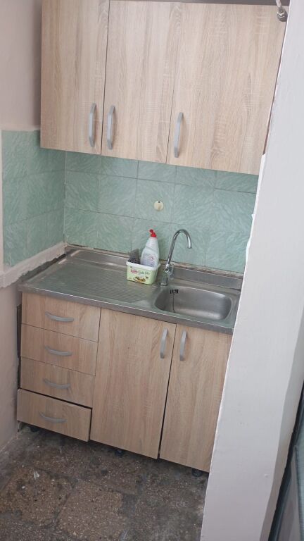Qera | Apartament 1 + 1 | Rruga e Barrikadave | 450 €/muaj