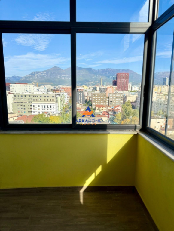 JEPET ME QERA APARTAMENT 2+1+VERAND "RRUGA KONGRESI I LUSHNJES" 70.000 LEKE