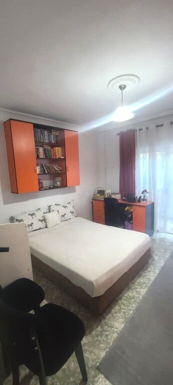 Shitet Apartament 2+1 tek Rruga Dritan Hoxha, Prane Bllokut Gintash ne Tirane