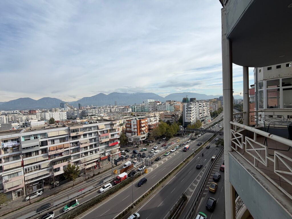 2+1, vicino al comune, presso Big Market, 800 euro