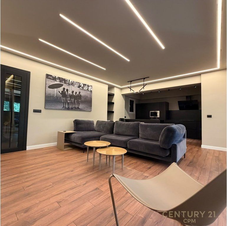 WE ARE SELLING A SUPER APARTMENT IN LONG HILL !!!