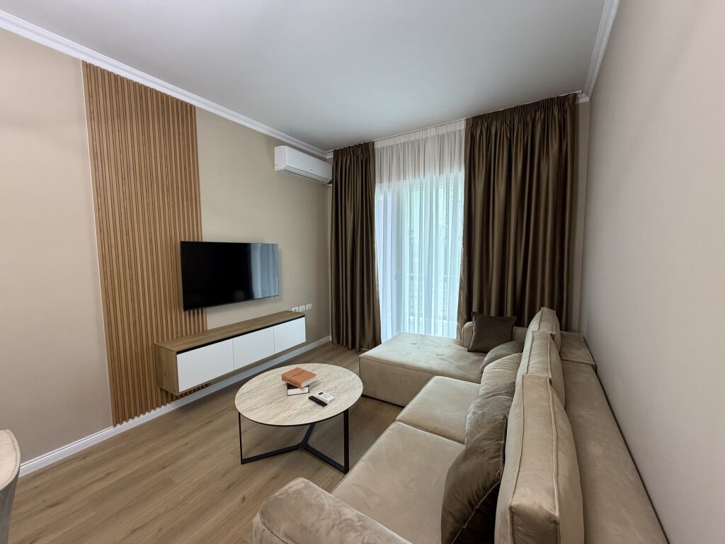📣 QERA SUPER Apartament 2+1 Me 2 Tualete Dhe Parking 📍 Kopeshti Botanik, Prane Xhamise ✨💶 Cmimi 1.200 Euro/Muaj