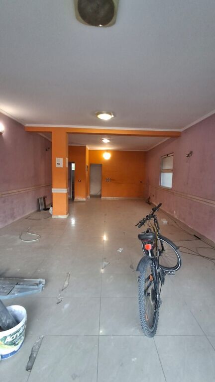 🏢 GARAGE IN AFFITTO A KËNETË!
