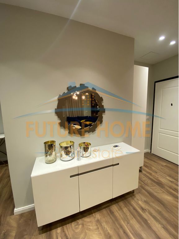 Qera, Apartament 3+1+2+Post Parkimi, Rruga Bardhok Biba, Qendër