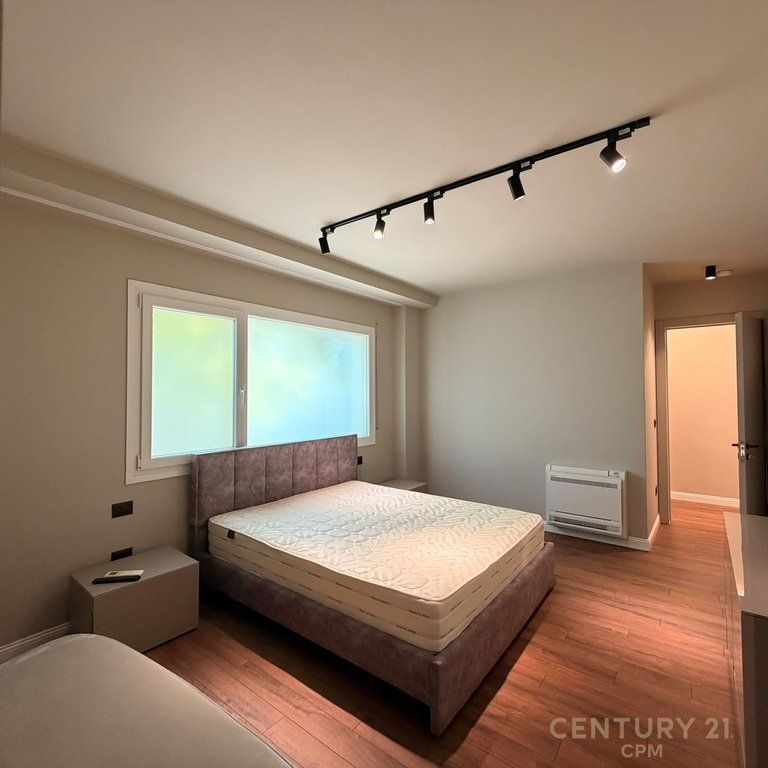 WE ARE SELLING A SUPER APARTMENT IN LONG HILL !!!