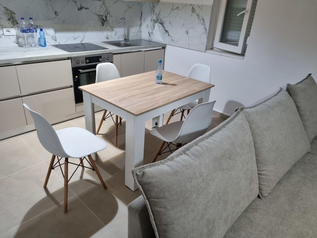 Rent | Apartament 2 + 1 | Ali Demi -Materniteti i Ri | 500 €/month