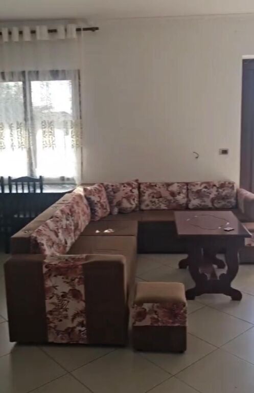 Affitto | Apartament 2 + 1 | Rruga Llazar Shapatini | 400 €/mese