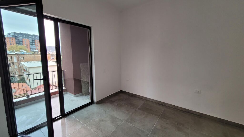 Rent | Apartament 1 + 1 | Rruga Myslym Shyri | 650 €/month