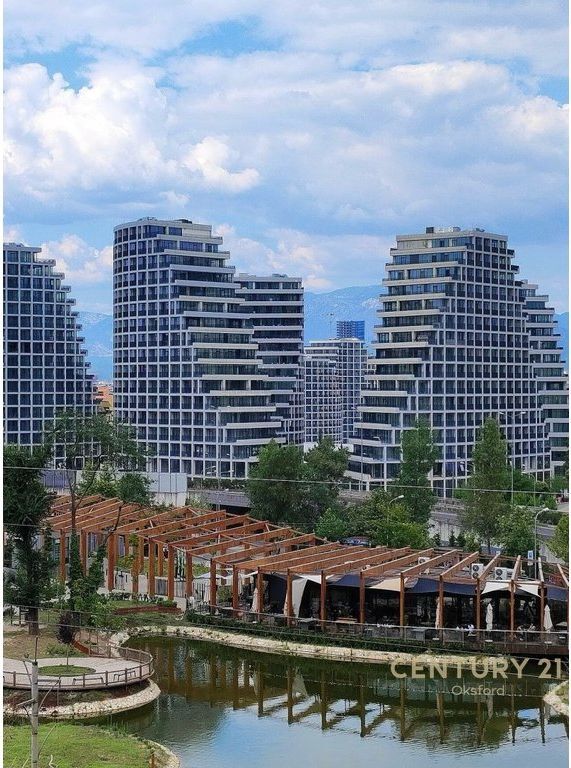 JAPIM ME QIRA APARTAMENT LUKSOZ+POST PARKIMI TEK REZIDENCA LAKE VIEW!