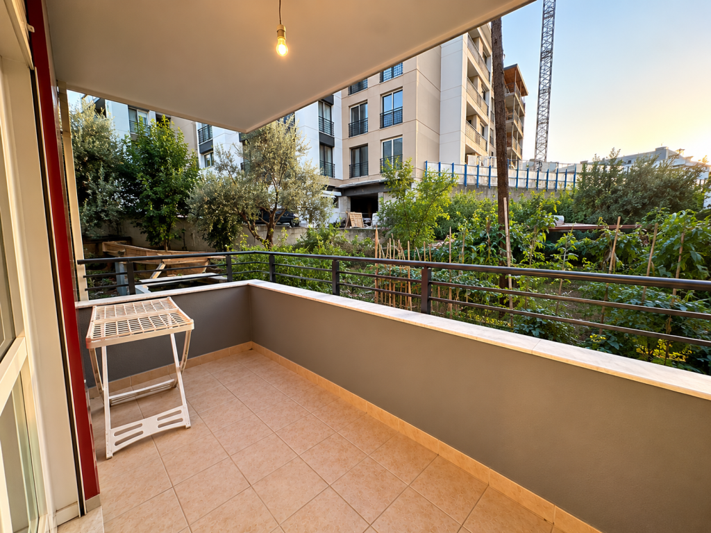 Qera Apartament 1+1,Liqeni i thate(prane Raddisonit)