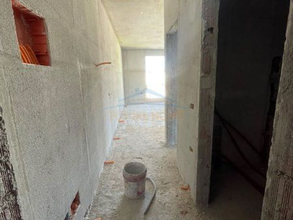  Shitet Apartament 1+1, Jordan Misja, Tirane