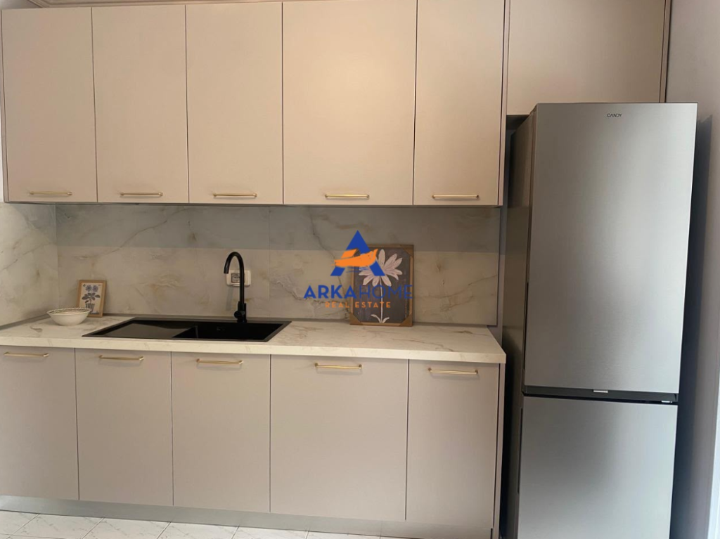 2+1 APARTMENT FOR RENT WITH BALCONY "KAVAJES STREET" 65,000 LEKE