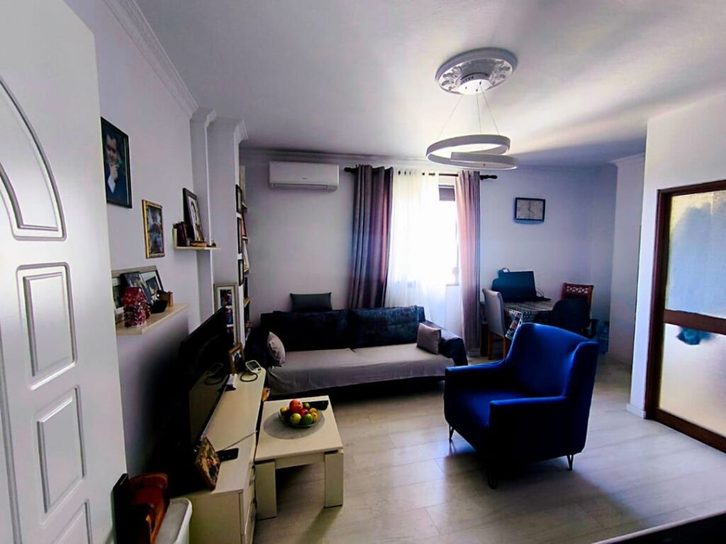 Apartament 2+1 i mobiluar, Fresku